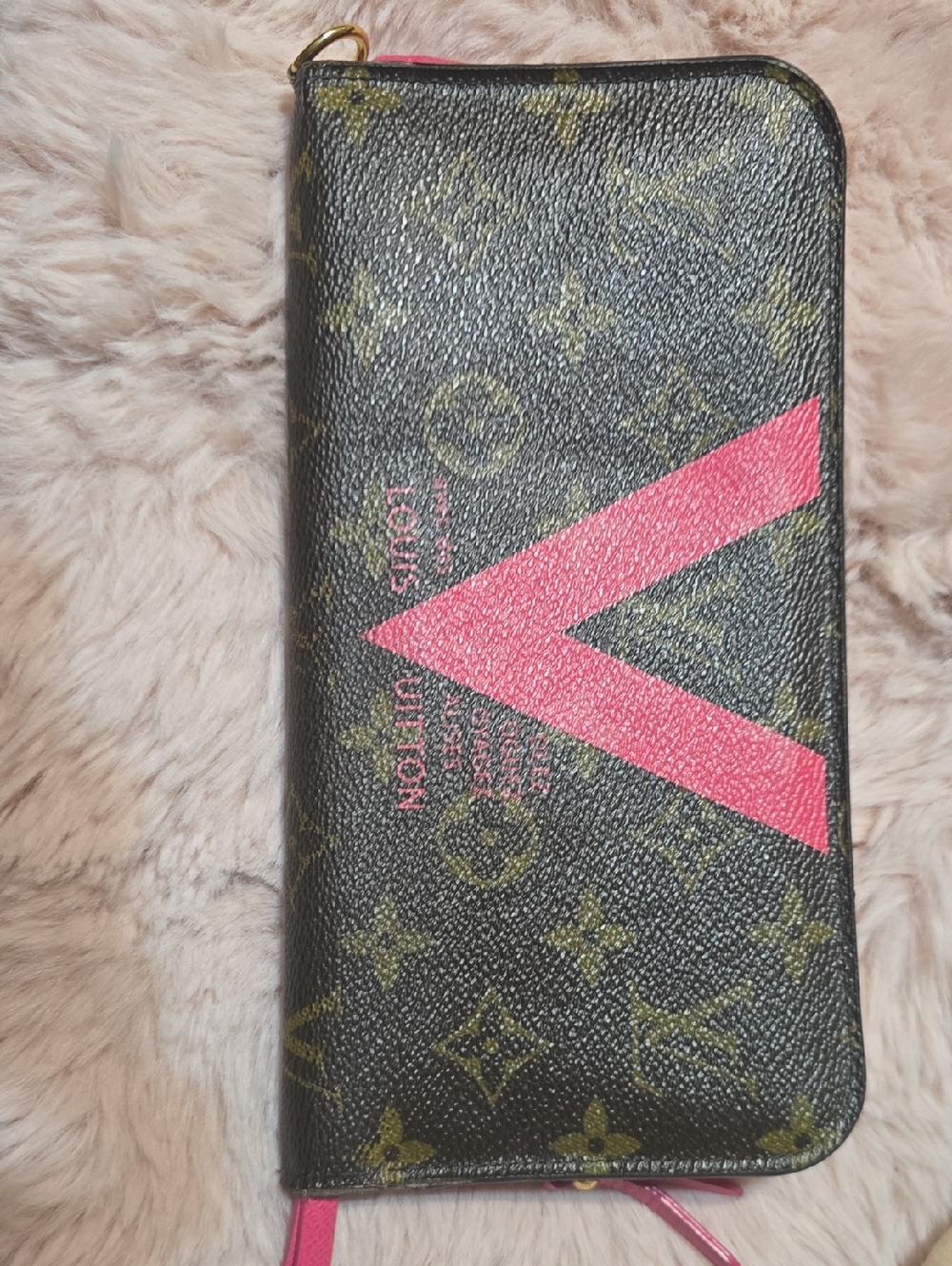 LOUIS VUITTON WALLET